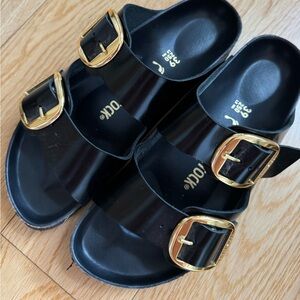 Birkenstock- Arizona high shine big buckle sandal